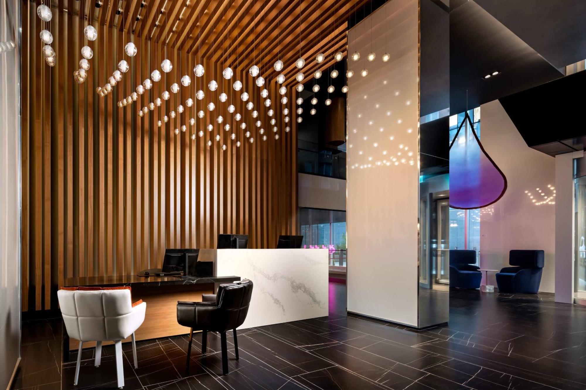 Humaniti Hotel Montreal, Autograph Collection Exteriör bild