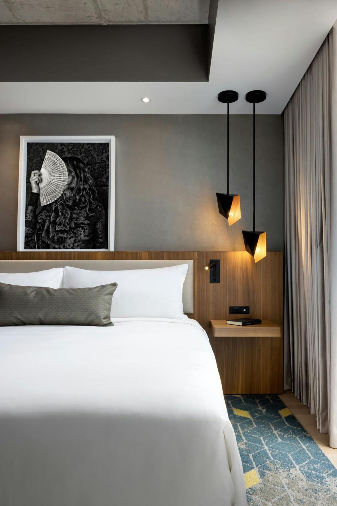 Humaniti Hotel Montreal, Autograph Collection Exteriör bild